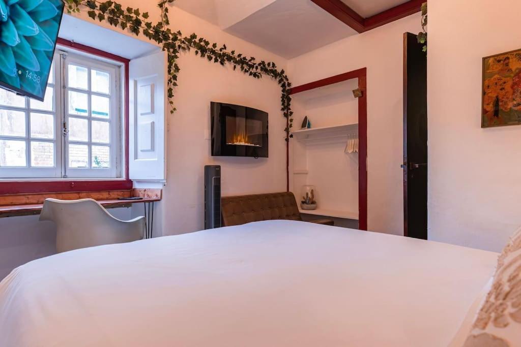 Unique Luxurious 17-Century Smart Chapel In Historical Center - Sintra Wow Villa Luaran gambar